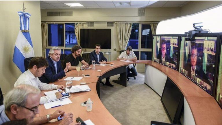 El presidente Alberto Fernández, en una videoconferencia con los gobernadores de las distintas provincias del país. (Presidencia)