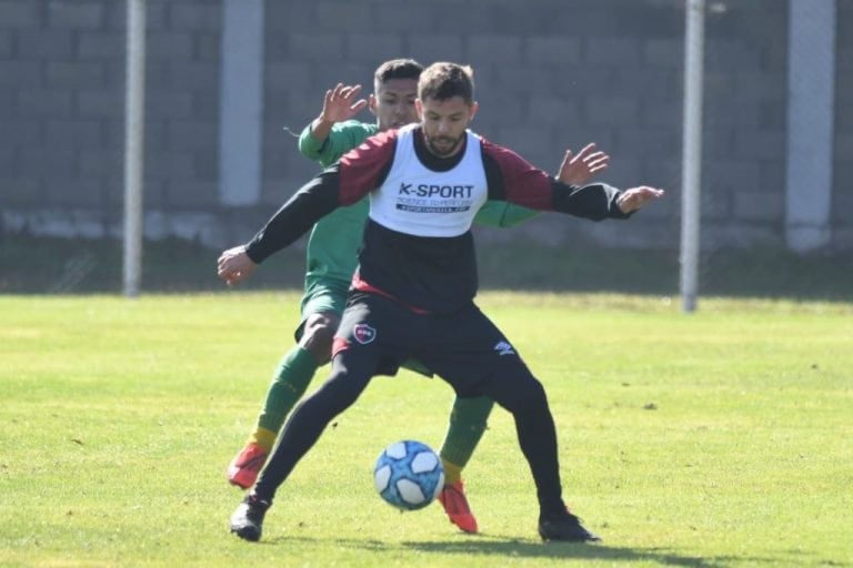 Amistoso ante Defensa y Justicia en Florencio Varela. (Newell’s)