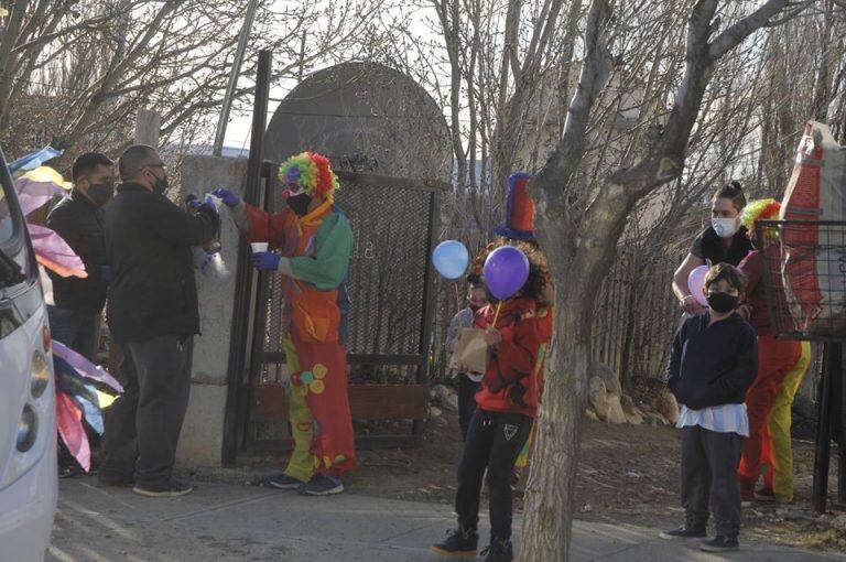 Tres Lagos festejó el Dia del Niño en caravana.