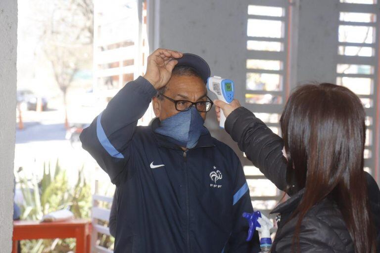 Carlos Paz: el municipio asiste a más de 8700 familias durante esta pandemia. (Foto: prensa municipal).