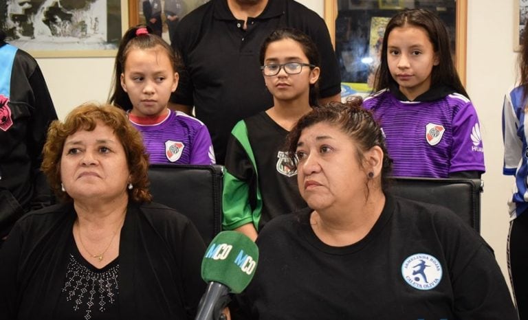 caleta olivia fútbol femenino