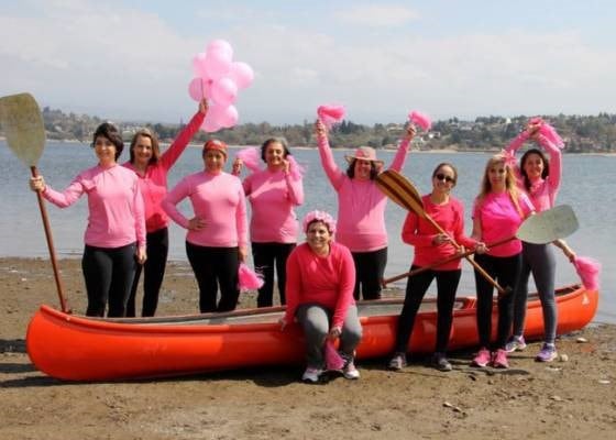 Regata rosa en Carlos Paz