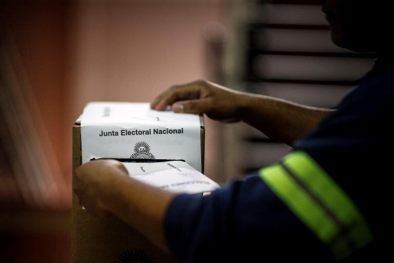 Ademas de autoridades nacionales, provinciales, y municipales, en las elecciones del domingo se eligieron 130 diputados nacionales y 24 senadores. EFE/Juan Ignacio Roncoroni