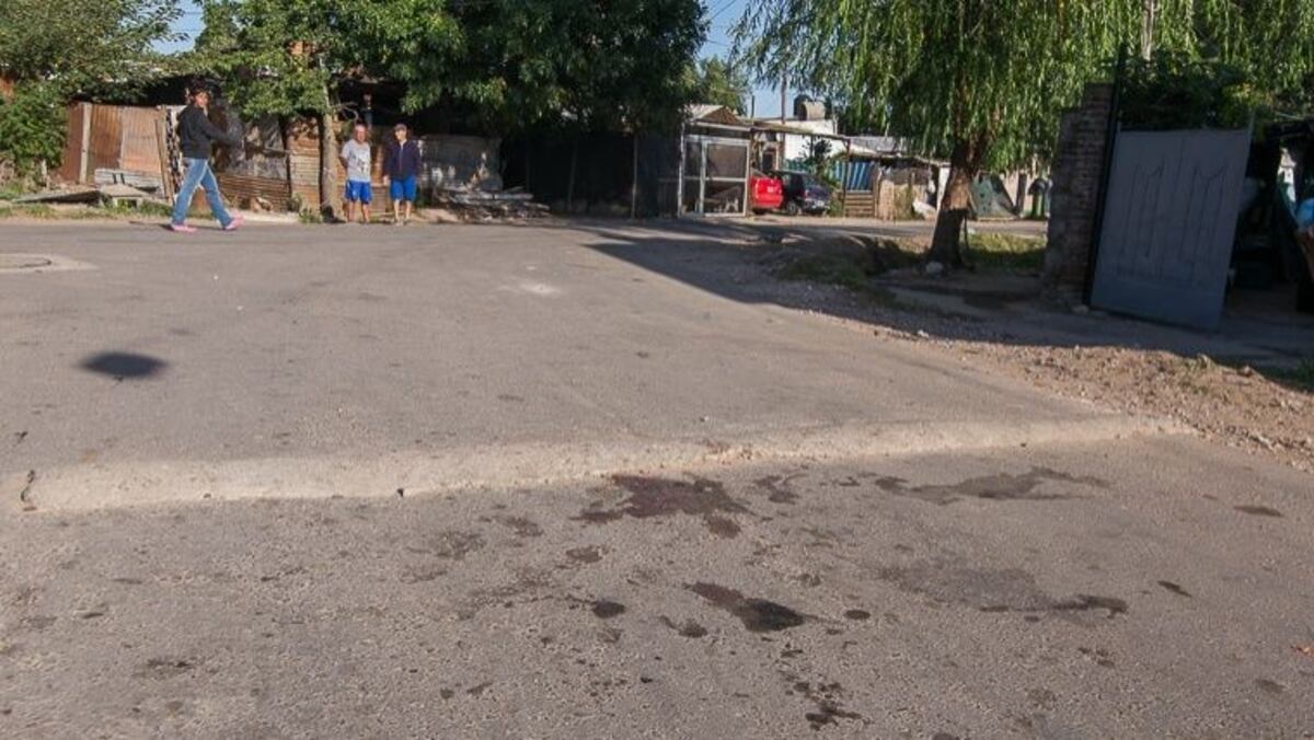 Dos muertos y una niña herida en la cabeza en una sangrienta balacera