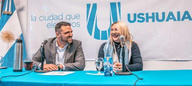 Adela reconoció que, desde el ámbito político, Rosana Bertone y Walter Vuoto apoyaron a la institución. También recalcó la infinita ayuda de empresas y ciudadanos.