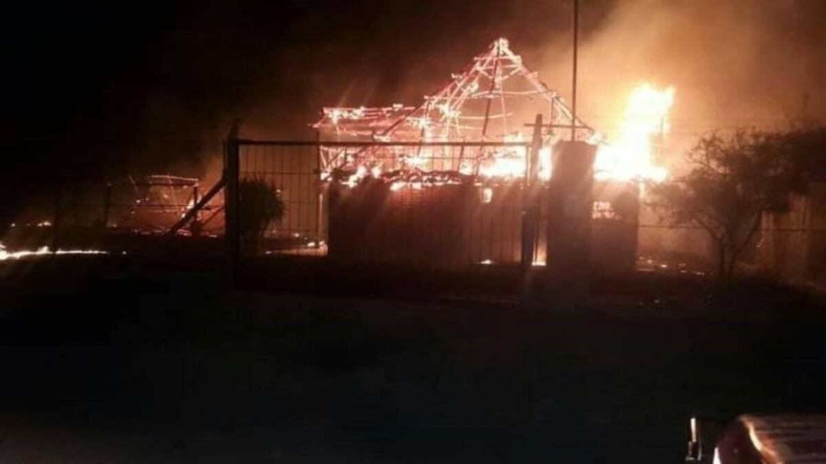 Un incendio consumió totalmente una casa en Fray Mamerto Esquiú