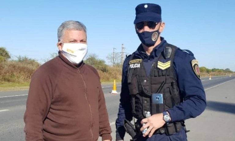 El intendente de la ciudad de Arroyito, Gustavo Benedetti participó de los controles sobre ruta 19