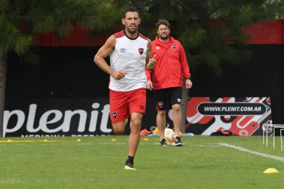 Newell's se prepara con la Fiera y sin el Gato para enfrentar a Villa Mitre por Copa Argentina