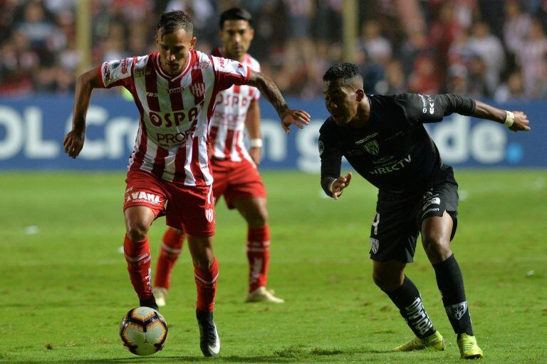 Unión derrotó 2 a 0 a Independiente del Valle en su debut internacional