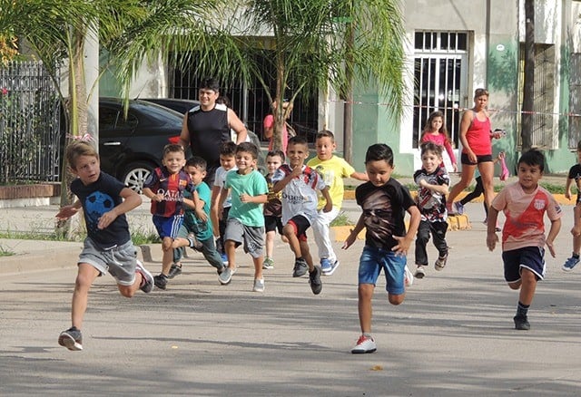 Maraton del hincha en Devoto con atletas de Arroyito