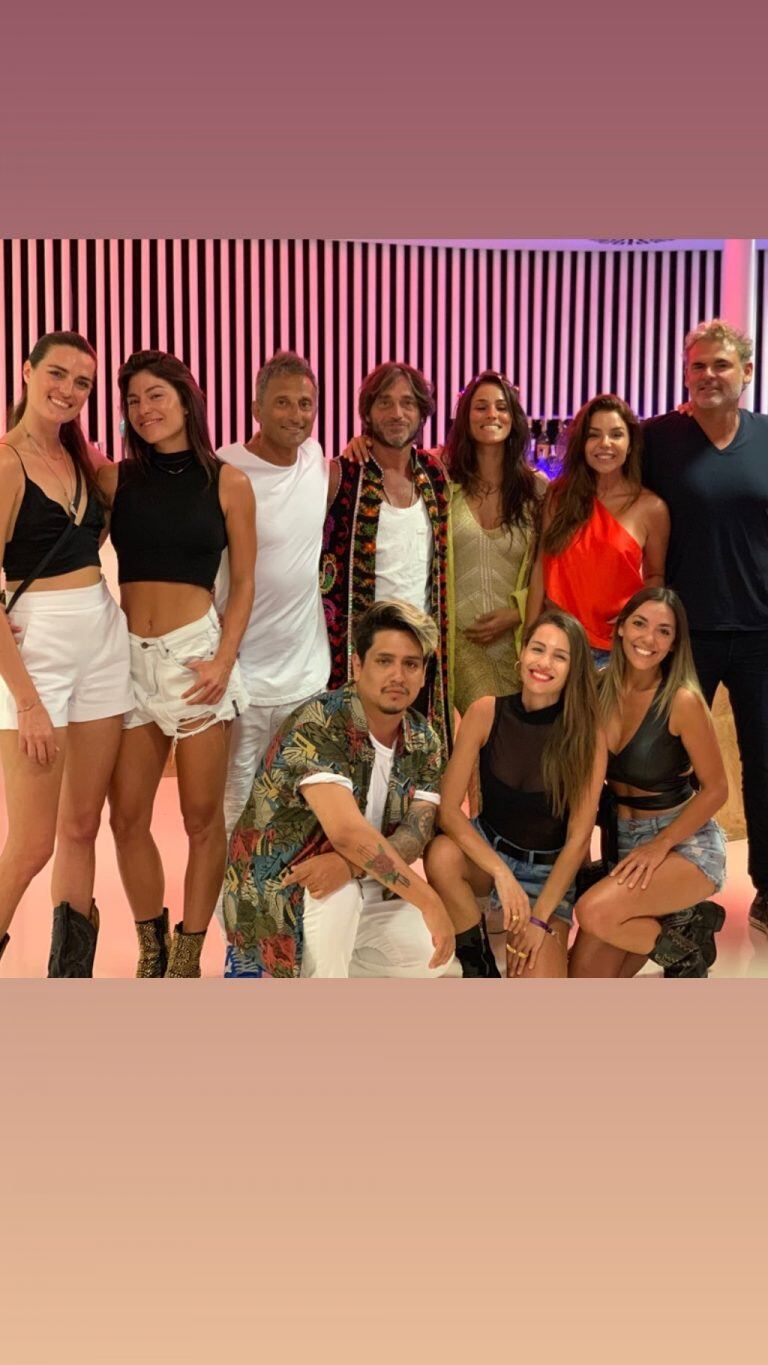 Pampita y Floppy Tesouro se cruzaron en Ibiza (Foto: Instagram)