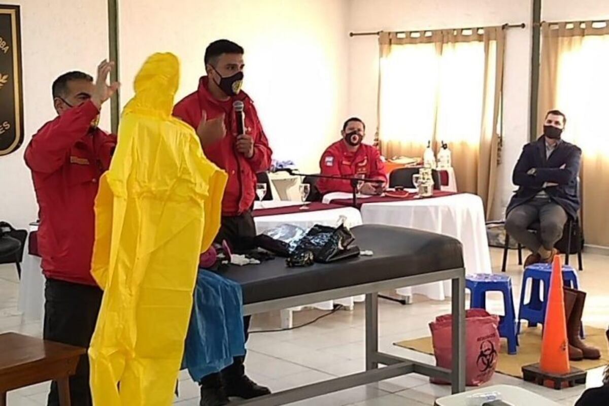 Coronavirus: capacitan a trabajadores penitenciarios en bioseguridad
