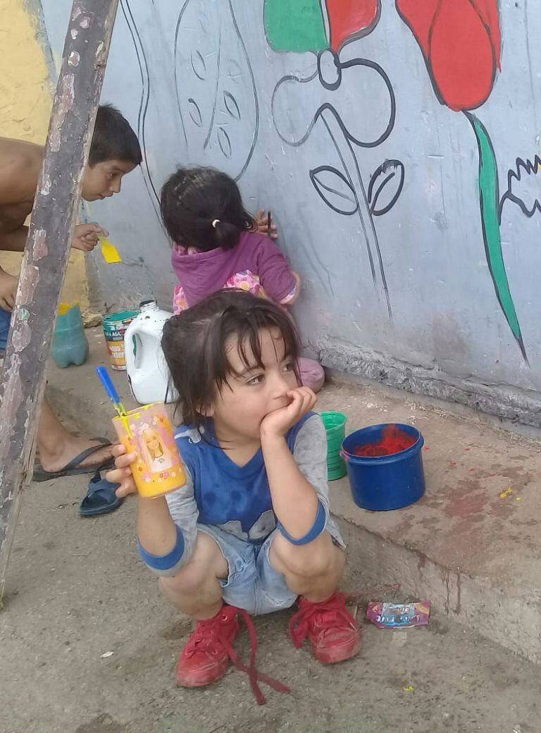 Avanzan los trabajos para que La Favela El Infierniello tenga su plaza de la Navidad.