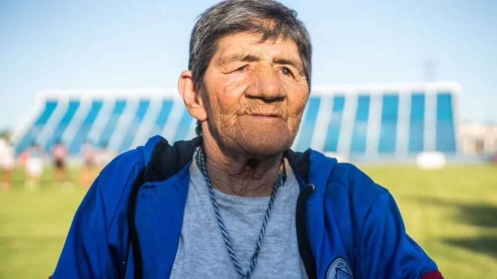  El "Loco Julio", querido y respetado hincha del Tomba.