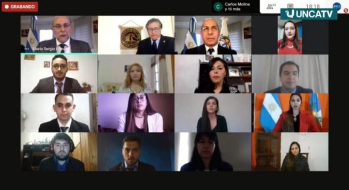 Se realizó la primera colación de grado virtual en la Universidad Nacional de Catamarca