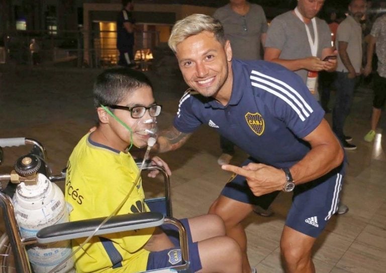 Mauro Zárate, otro de los jugadores que se mostró compinche con el nene sanjuanino.