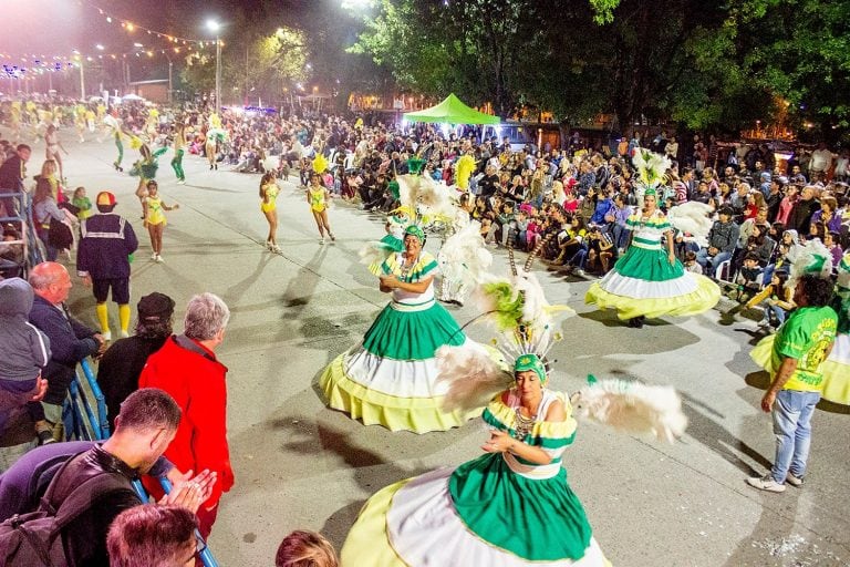 Las mejores fotos del Carnaval de Azul. (Foto: Prensa Municipal):