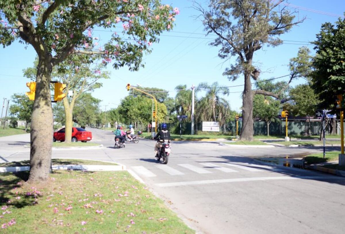 Habilitan los semáforos de las avenidas Podio, 500 Millas y Bv. Roca
