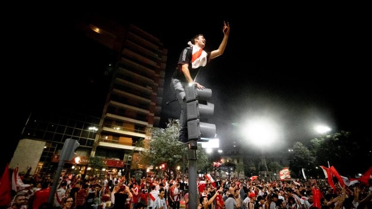 Festejos en Córdoba por River campeón.