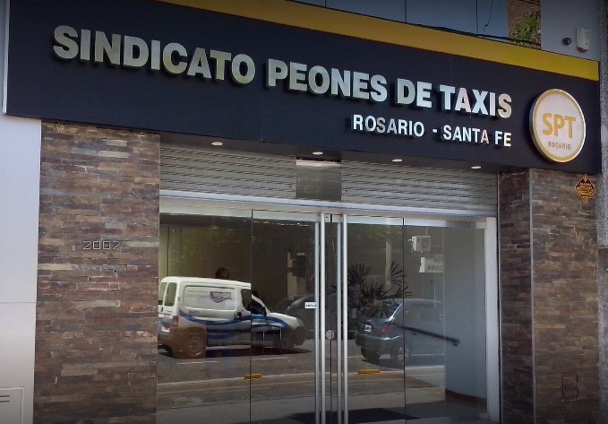 Balearon la casa de Ricardo Vidal, ex tesorero del Sindicato de Peones de Taxis