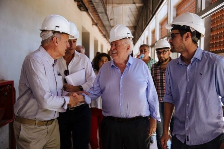 El ministro Ginés recorrió instalaciones de INMET de Medicina Tropical y anunció el envío de 300.000.000 para continuar las obras. (Misiones Online)