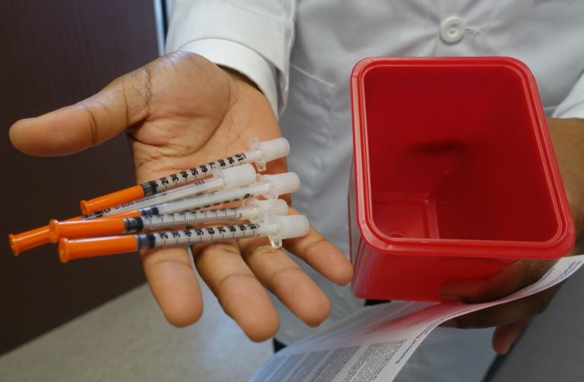 Se disparó el costo de insumos médicos y hay preocupación en clínicas y sanatorios