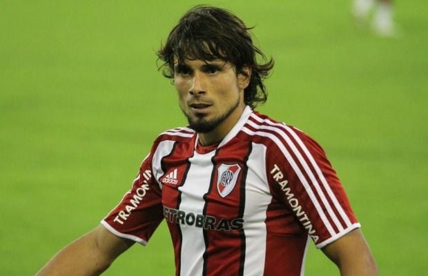 Luciano Vella, jugó en River y ahora está en un geriátrico.