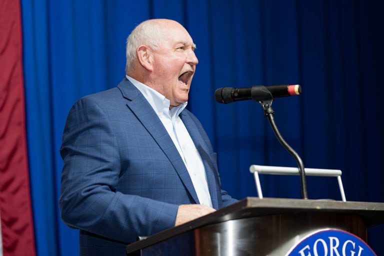 ATLANTA,GA- NOVEMBER 03: Sonny Perdue - Megan Varner/ Getty Images/AFP