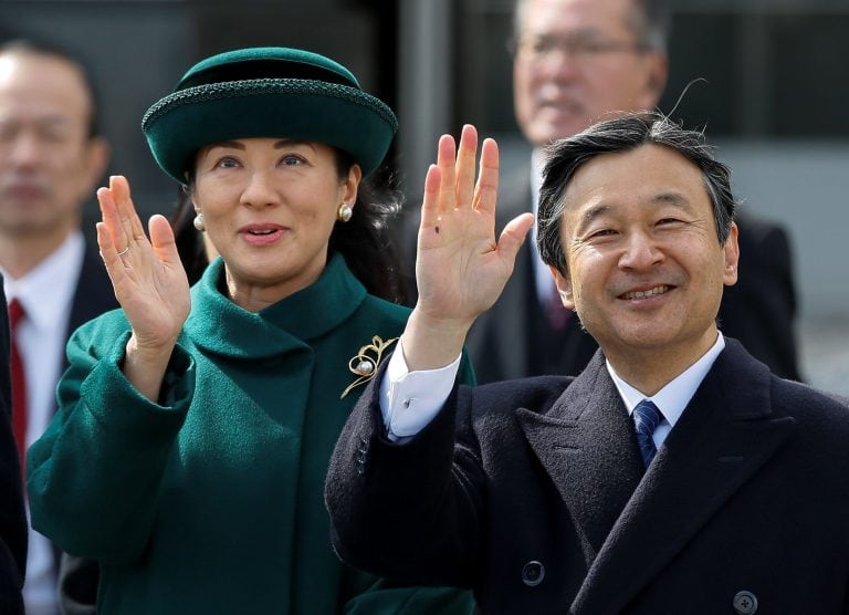 El príncipe heredero de Japón Naruhito y su esposa, la princesa Masako