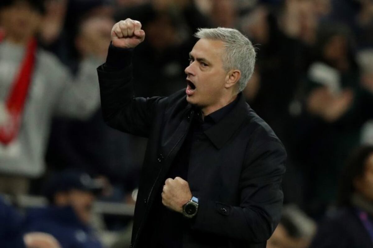 Mourinho bromeó sobre la derrota de River en la Libertadores: "Hay que darles un poquito a los otros"