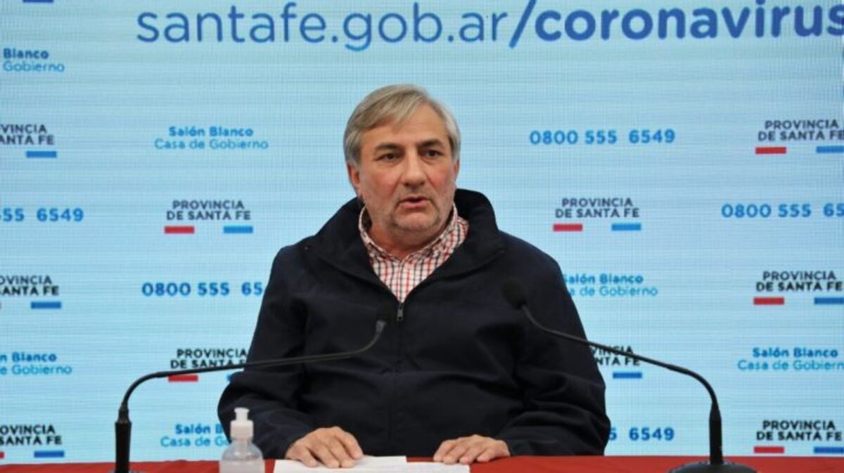La provincia de Santa Fe analiza este lunes restringir las reuniones familiares y afectivas