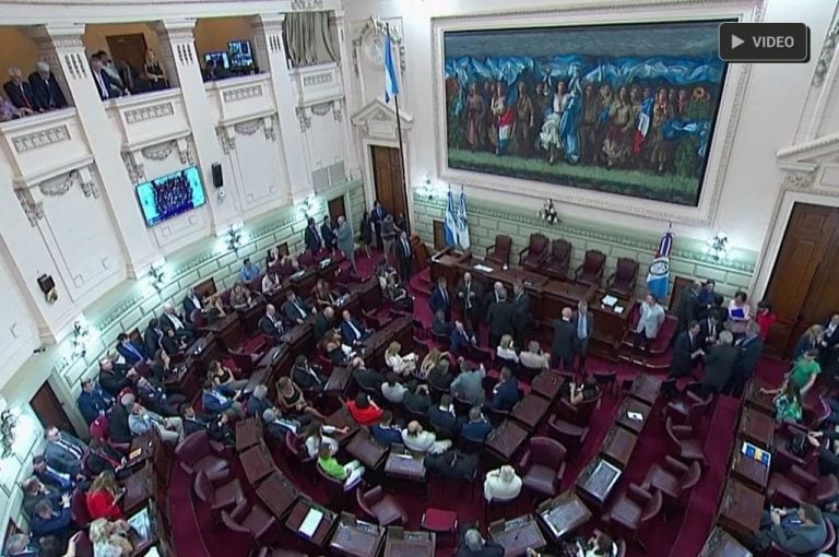 Se anunció la convocatoria a sesiones extraordinarias de la Legislatura.