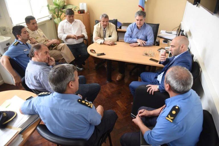 Reunión de autoridades.