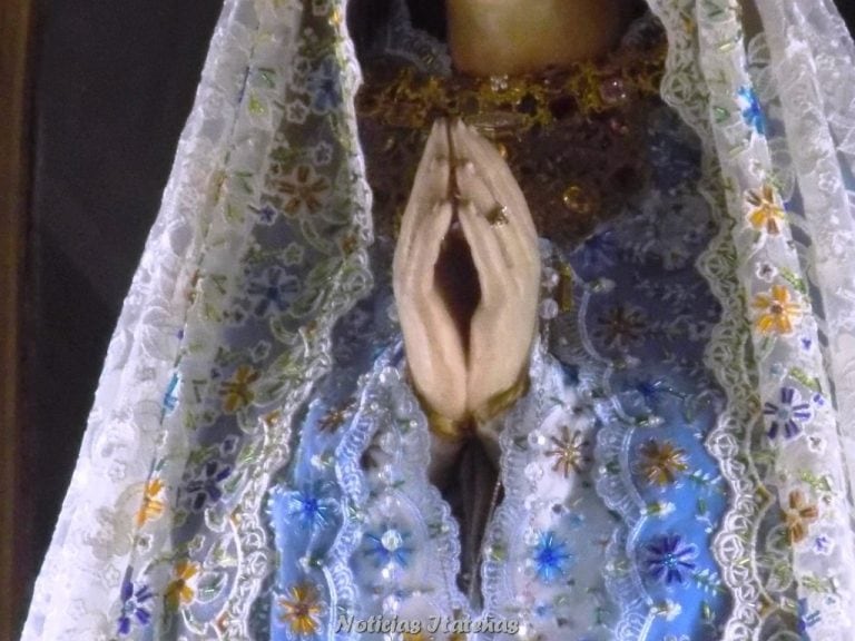 La Virgen de Itatí luce nuevo vestuario