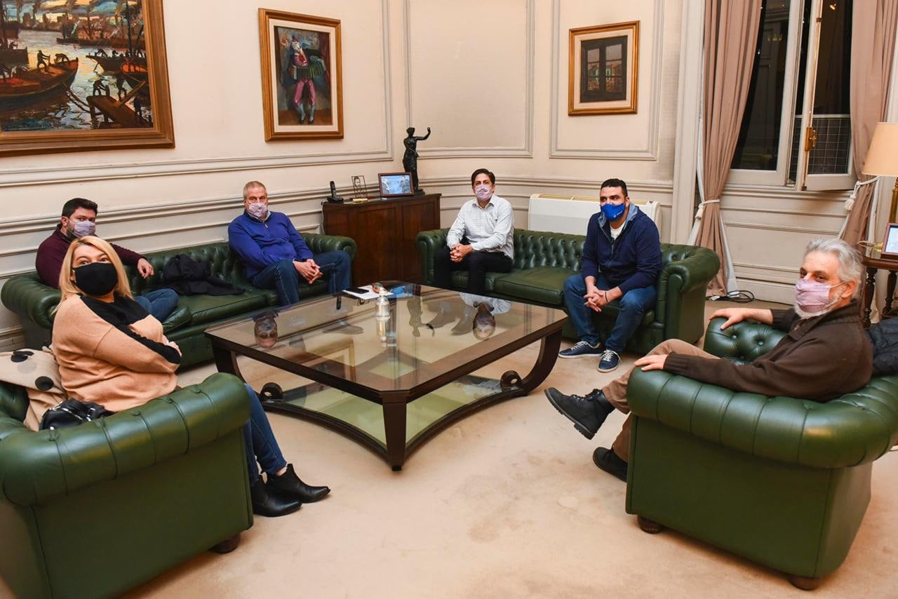 El Intendente de Ushuaia, Walter Vuoto junto al ministro de Educación de la Nación Nicolas Trotta, participaron de una reunión junto al rector de la Universidad Nacional de Tierra del Fuego