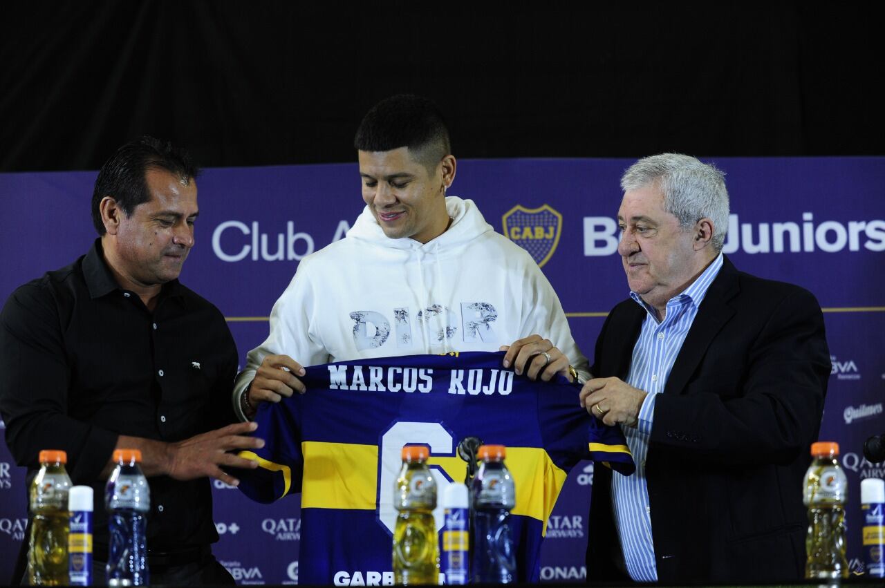 El futbolista Marcos Rojo fue presentado como flamante refuerzo de Boca Juniors. (Clarín)