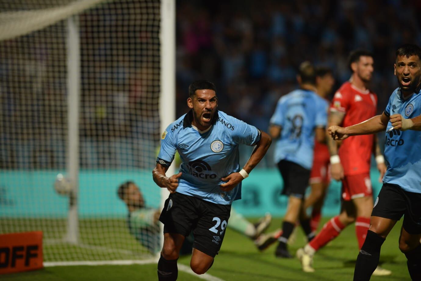 Gol de Franco Jara para Belgrano ante Huracán por la Liga Profesional en 2025. (Facundo Luque / La Voz)