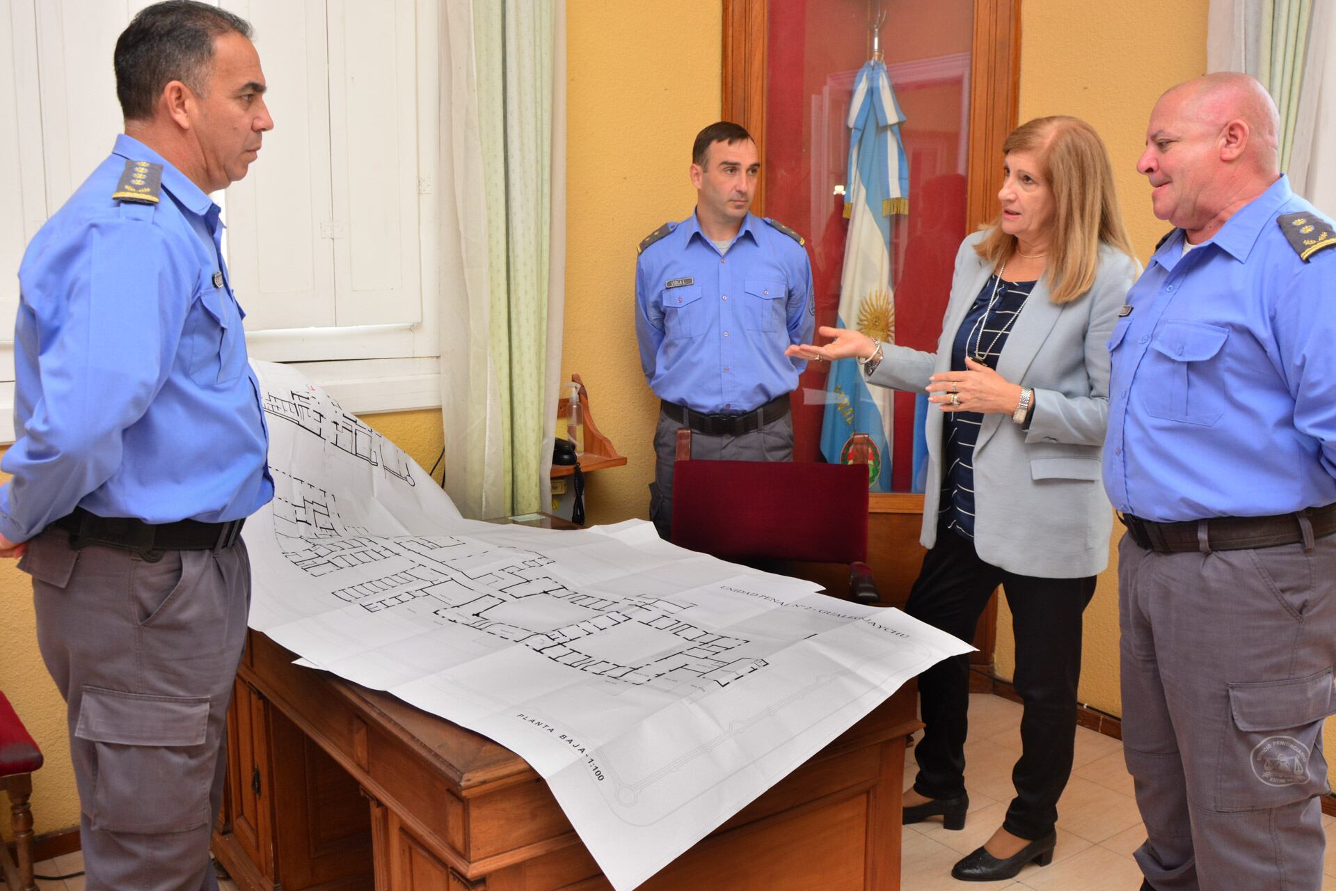 Ministra de Gobierno Rosario Romero junto a referentes de Cárcel de Gualeguaychú