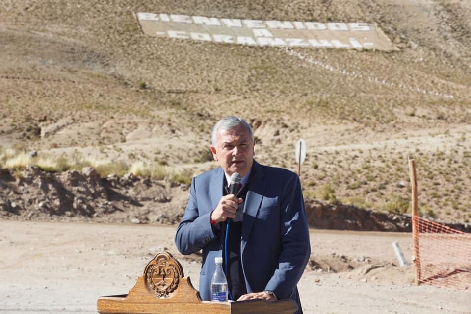 El paisaje agreste de las alturas de Coranzulí fue el escenario natural para el acto inaugural, encabezado por el gobernador Gerardo Morales.