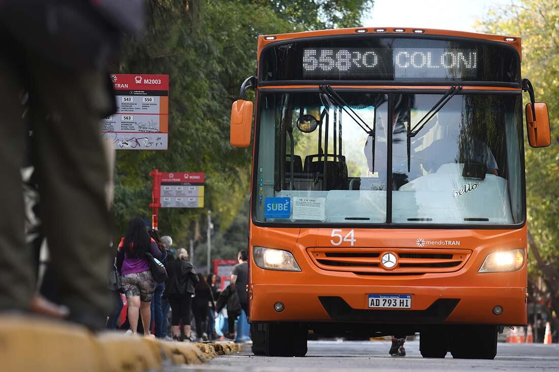 Las empresas de colectivo de Mendoza le reclaman al Gobierno una deuda millonaria
Foto: José Gutierrez / Los Andes  