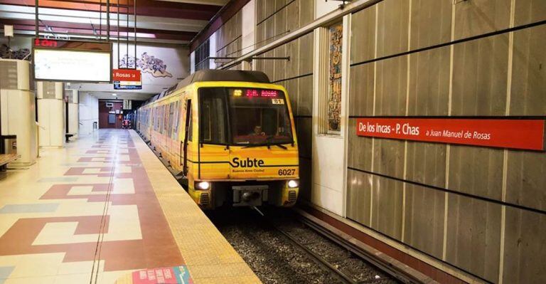 La presencia de asbesto en los trenes podría afectar el servicio de la línea B de subtes (Foto: web)