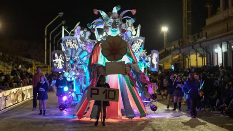 Fiesta Nacional de Carrozas Estudiantil Gualeguaychú. Archivo 2019