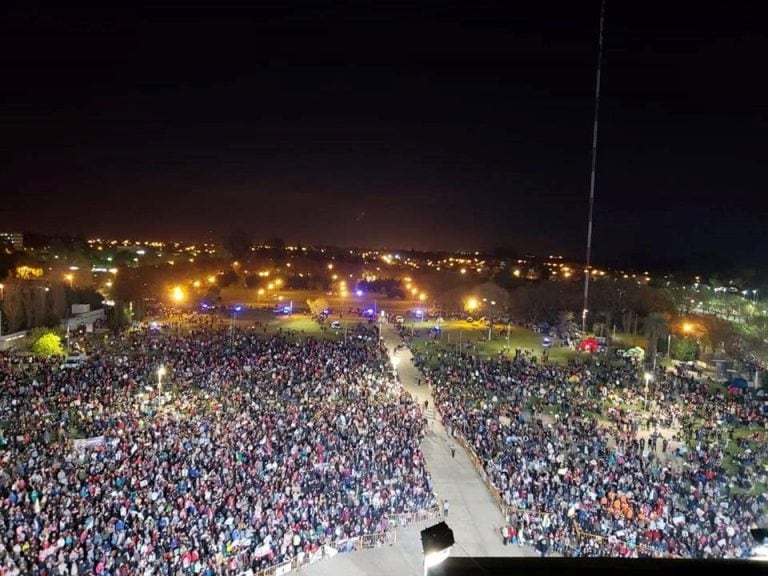 Postal de la homilía de medianoche que coincidió con el inicio del paro. (Radio Noba)