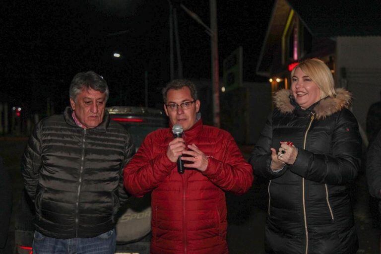 Se encendió el tendido de luces LED en el centro de Tolhuin