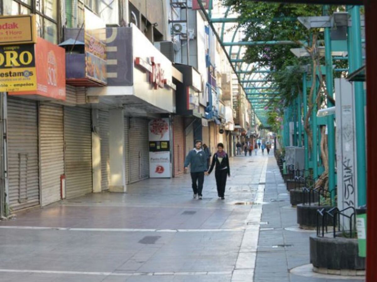 ¿Cómo funcionarán los servicios en Córdoba el 25 de mayo?