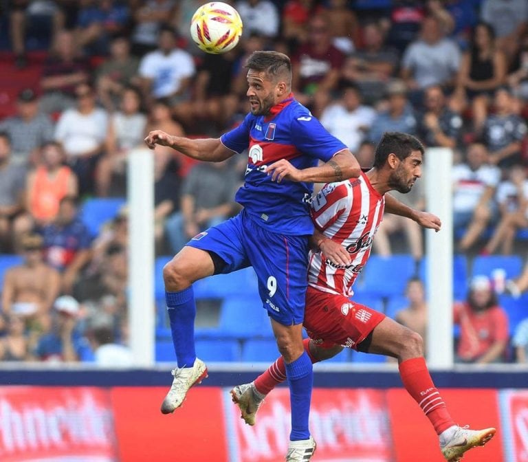 Tigre empató con San Martín de Tucumán 2-2 en el Coliseo de Victoria (Twitter).