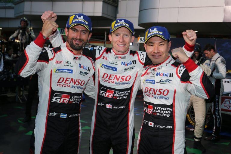 Pechito, Mike Conway y Kamui Kobayashi vuelven a compartir el coche número 7 de Toyota.