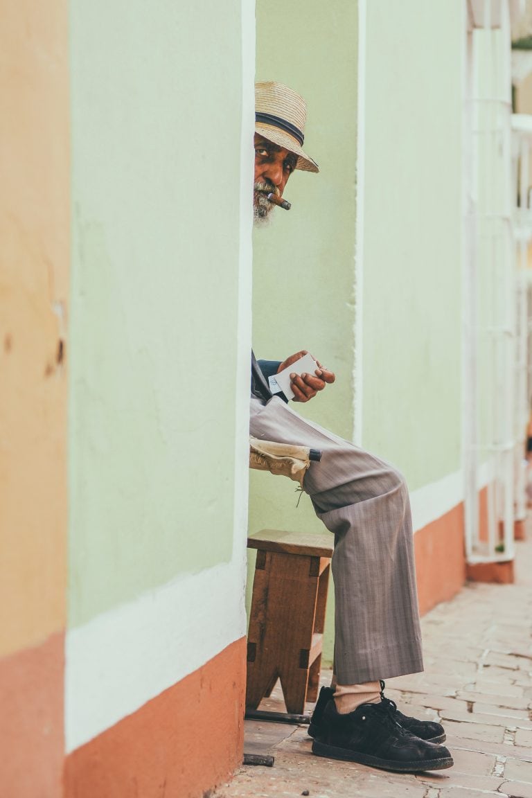 Postales de su paso por Cuba.