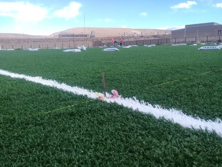 El viernes se inaugura la primera cancha de pasto sintético de la Puna