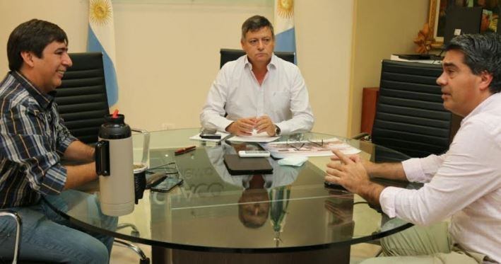 Martínez, Peppo y Capitanich. El acuerdo fue posible en el PJ y sus partidos aliados.